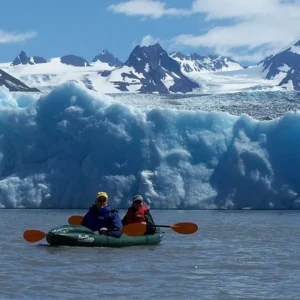 glacier-kayaking